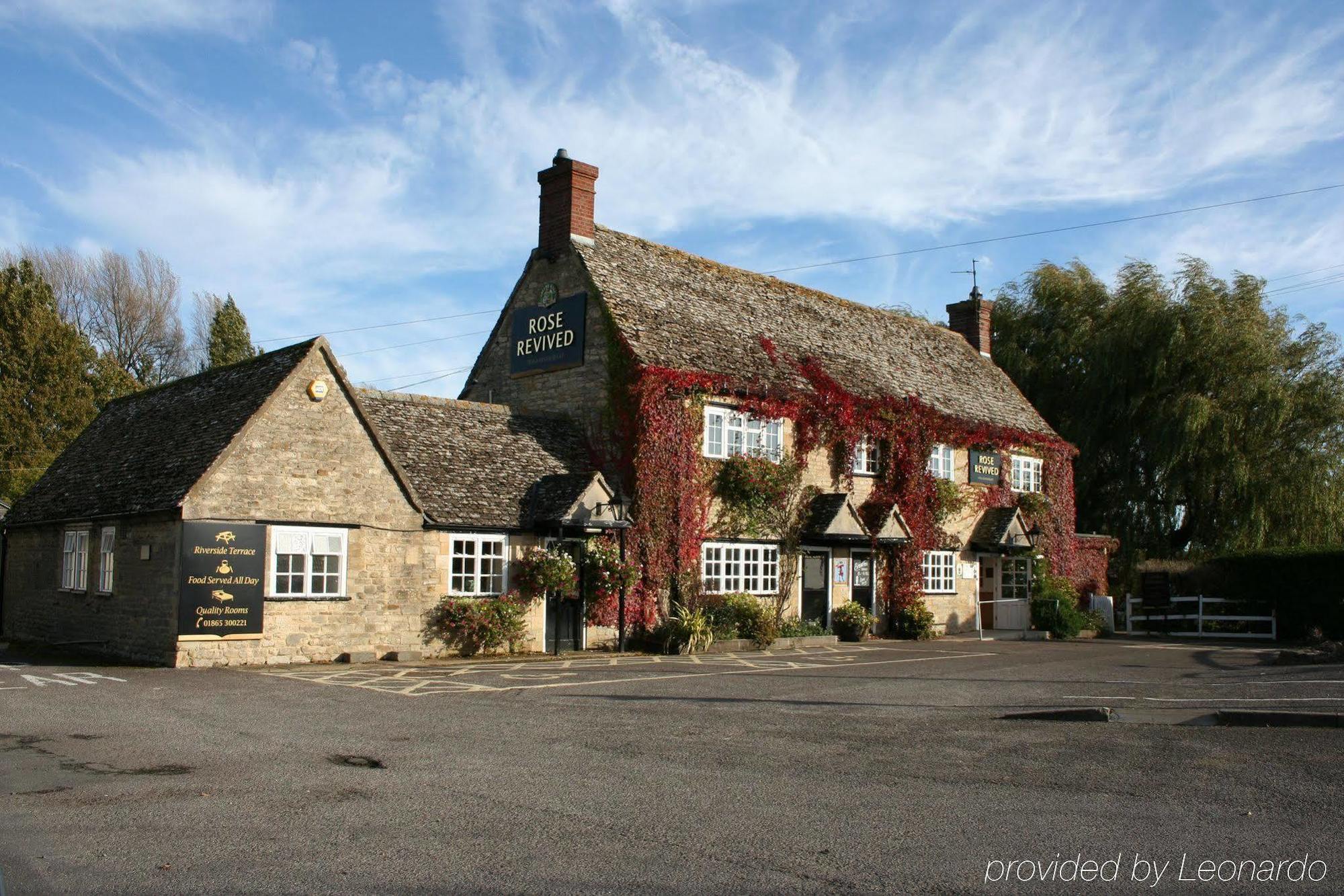 Hotel Rose Revived By Chef & Brewer Collection Witney Exterior foto